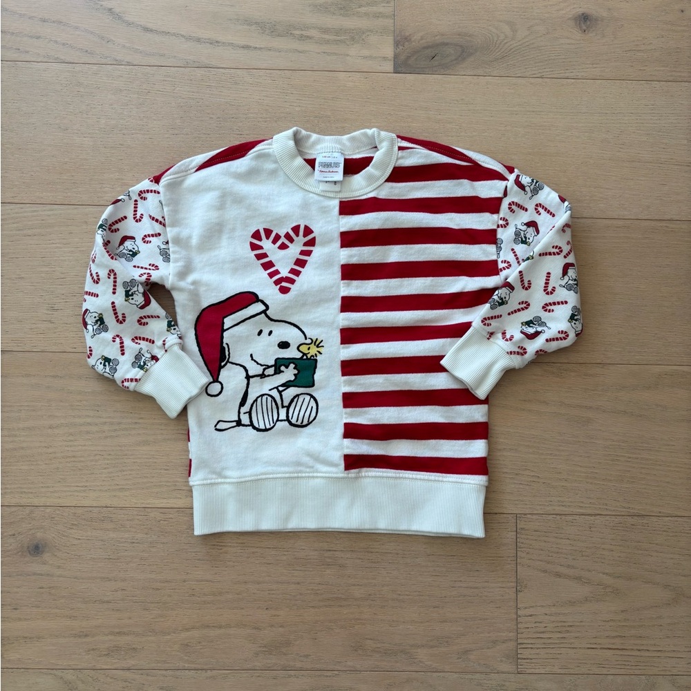 Hanna Andersson peanuts holiday theme sweatshirt, size 4